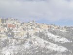 Veduta panoramica della citt di Ariano Irpino soperta da una leggera coltre di neve